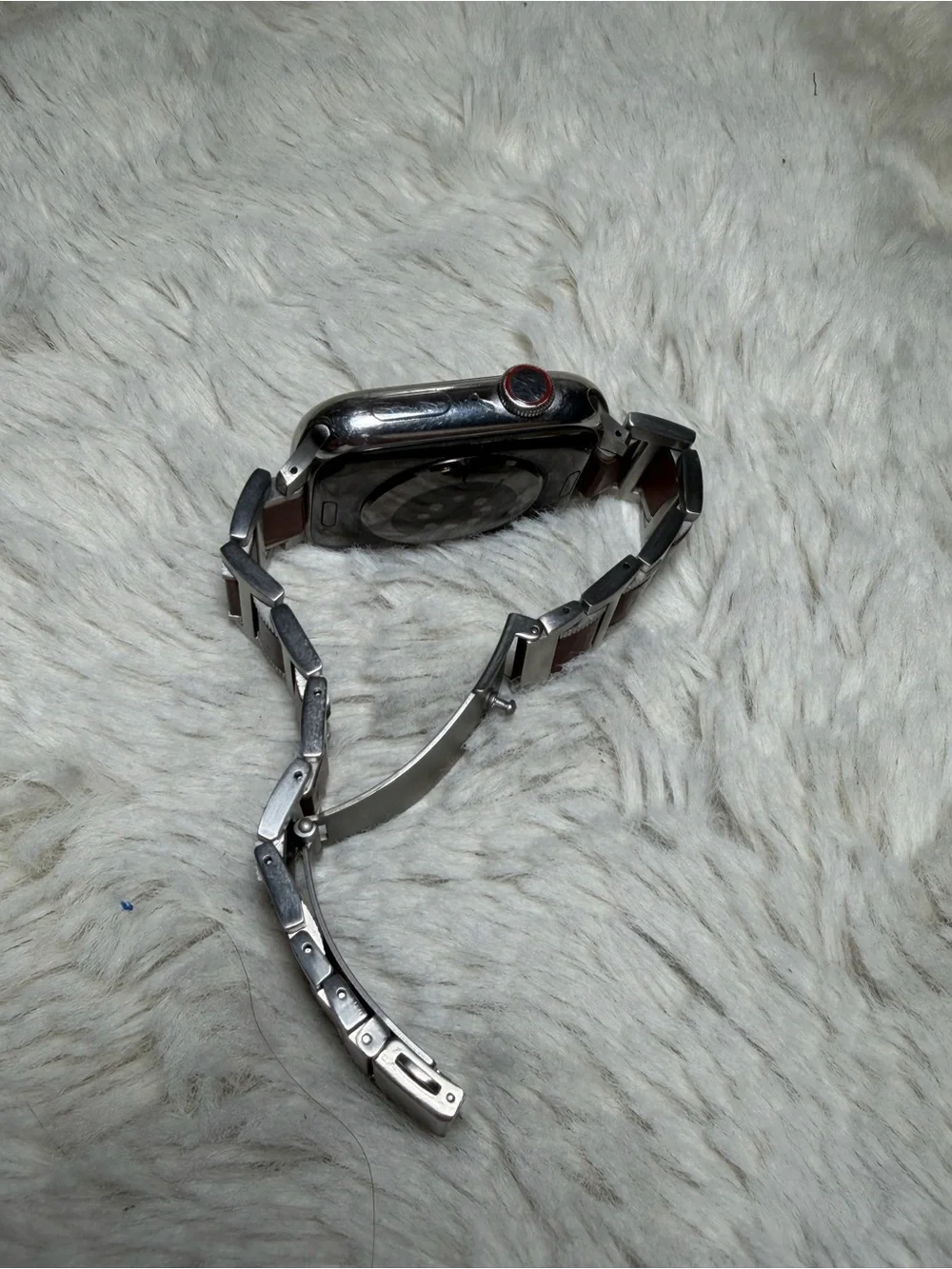 Apple hermes watch series 8 44mm (water Damage)